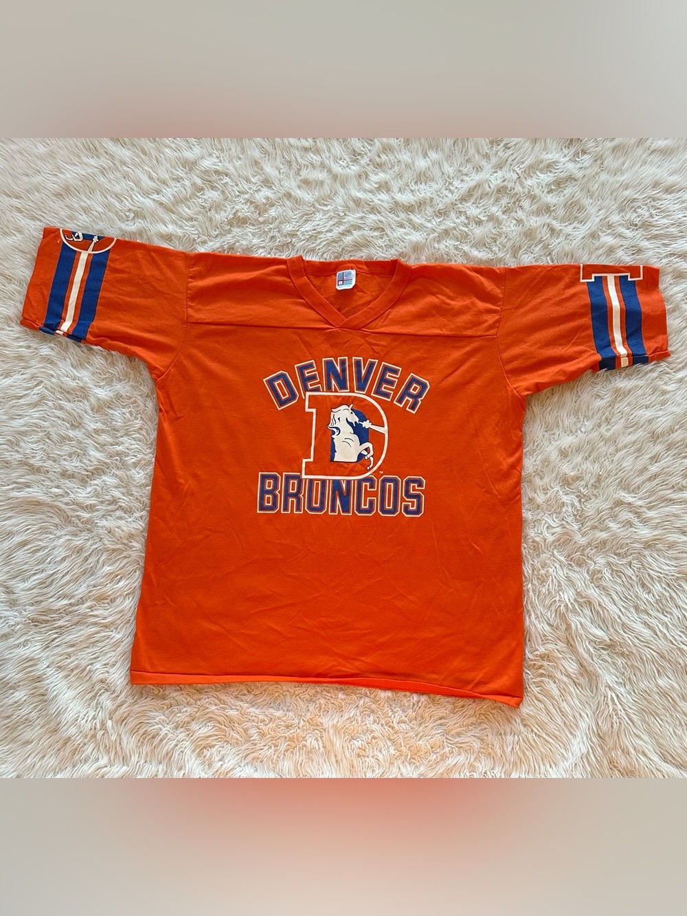 Vintage Garan Officially Licensed Orange Denver Broncos V-neck T-shirt 1XL